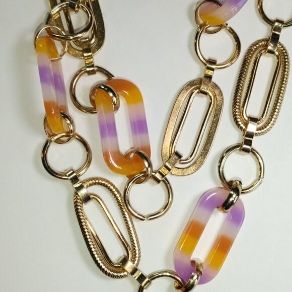 Women's Necklace & Earings - Picture 2 of 6